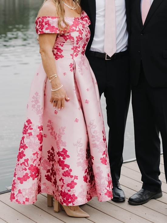 Adrianna Papell Dresses & Skirts - Adrianna Papell Pink Floral A-Line Maxi Skirt